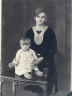 1931 Anna Kok met nichtje Paalvast