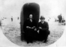 1920 Frederik Stam en Henderina den Draak op het strand