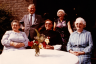 1983 Ome Niek met oom Arie en z'n tantes